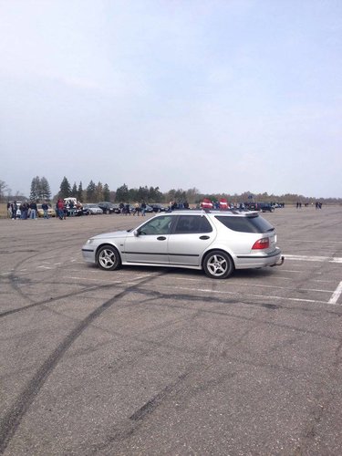 SAABa selfijs uz citu SAABu un VOLVO fona :)